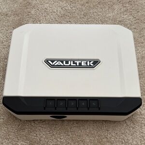 Compact Smart Key Safe - White